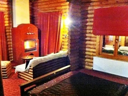 Lägenhet Stivakti Karpenísion